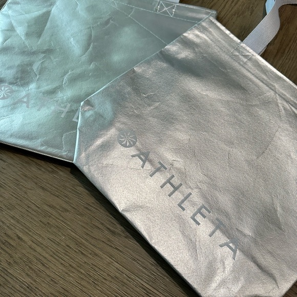 NWT! Bundle of 2 Large Athleta Tote Bags - Picture 2 of 6